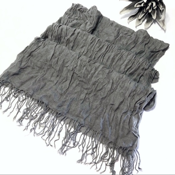 SCARF Crinkled With Tassels - Picture 2 of 2
